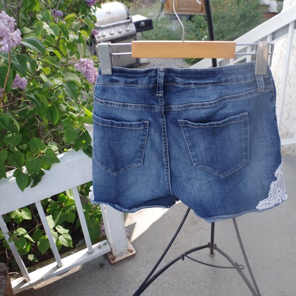 Women's Jean Shorts Revolution Brooke Short - Picture 3 of 4